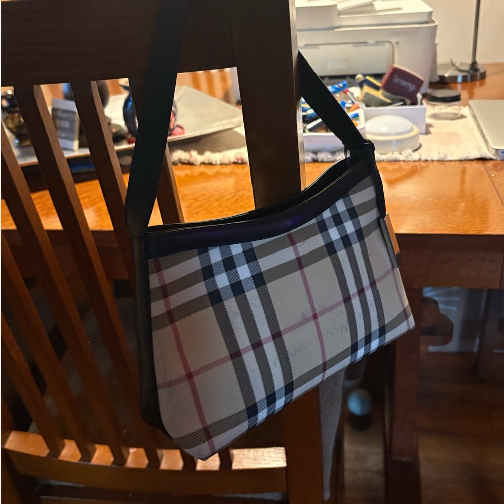 Burberry Beige and Black Plaid Bag: Burberry pochette/small handbag. - Picture 8 of 13